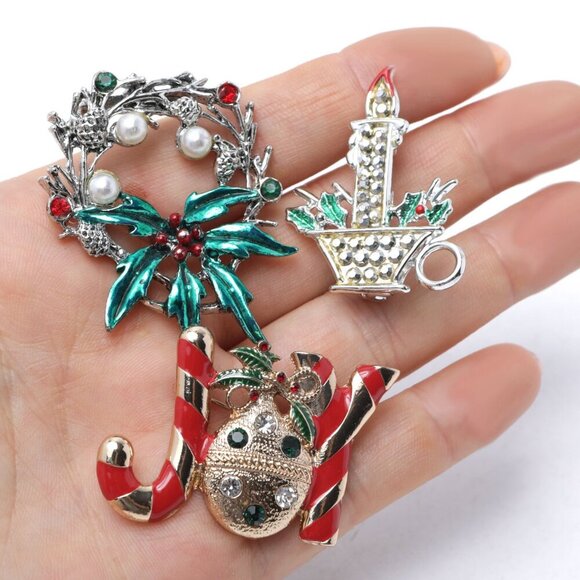 Vintage Christmas Brooches Pins Holiday Wreath Joy Candle Festive Red Green x3 - Picture 2 of 5